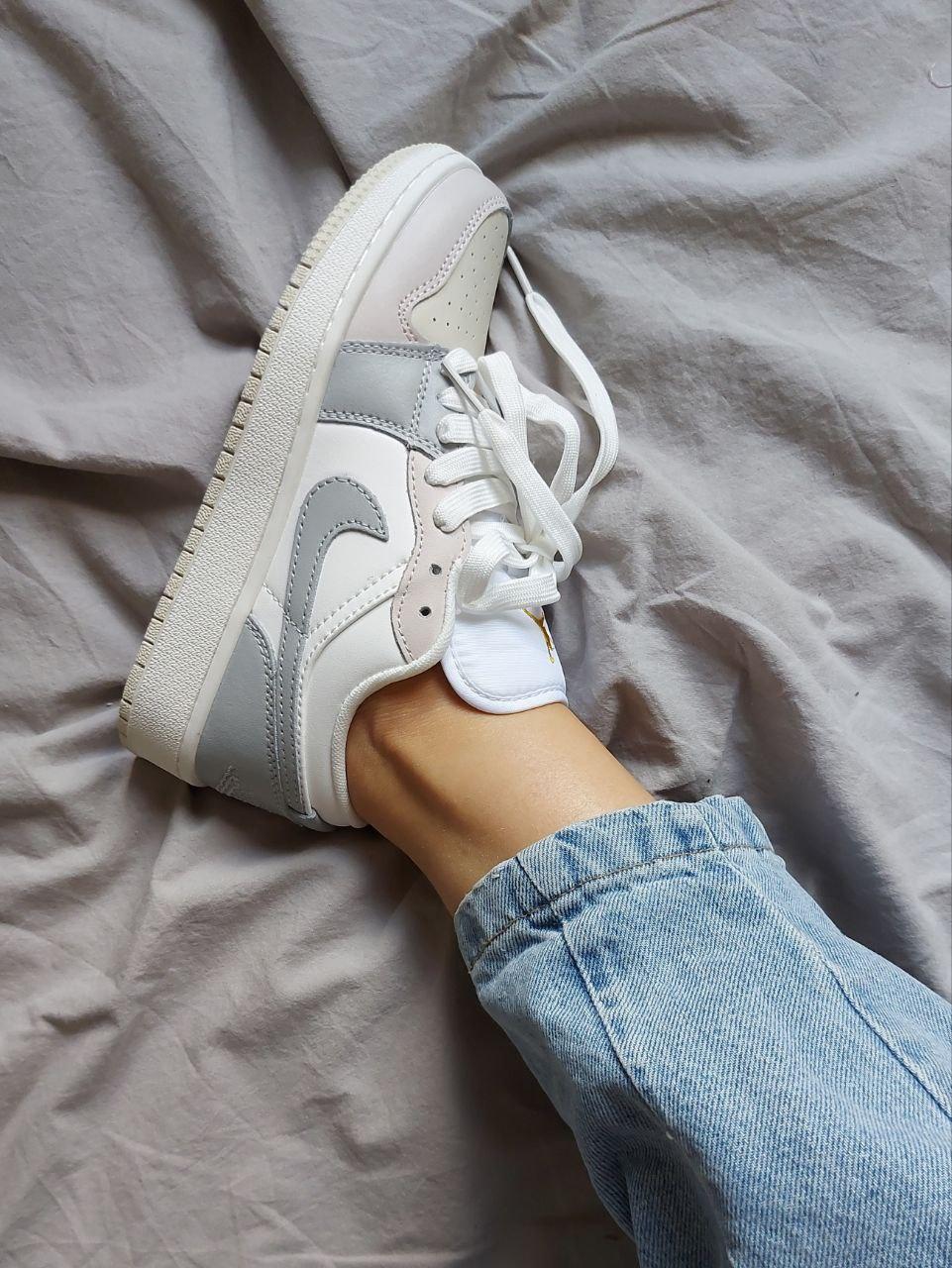 Nike Air Jordan Retro 1 Low Grey Beige