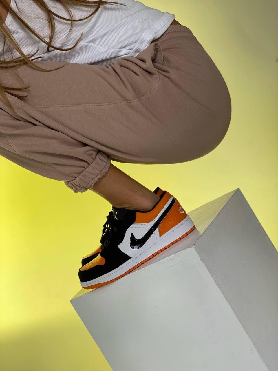 Nike Air Jordan Retro 1 Low Black Orange White