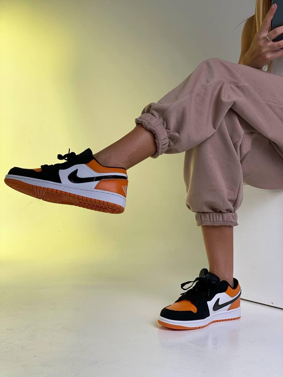 Nike Air Jordan Retro 1 Low Black Orange White