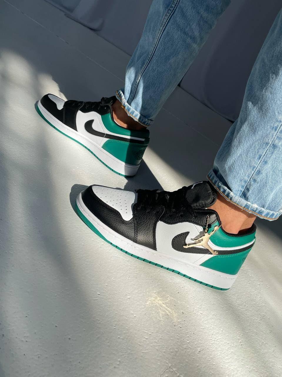 Nike Air Jordan Retro 1 Low Green White Black