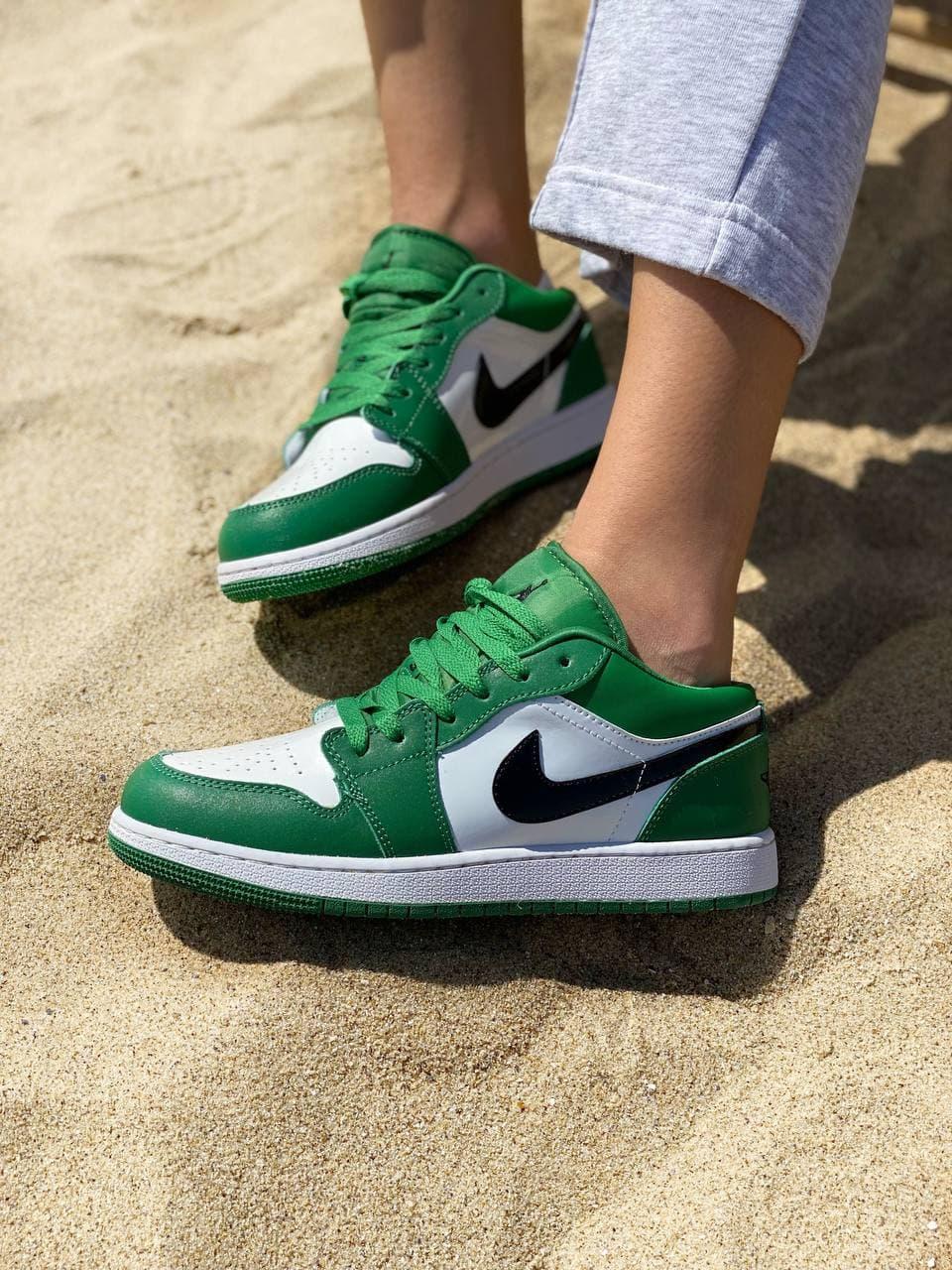 Nike Air Jordan Retro 1 Low Green White «Black Logo»