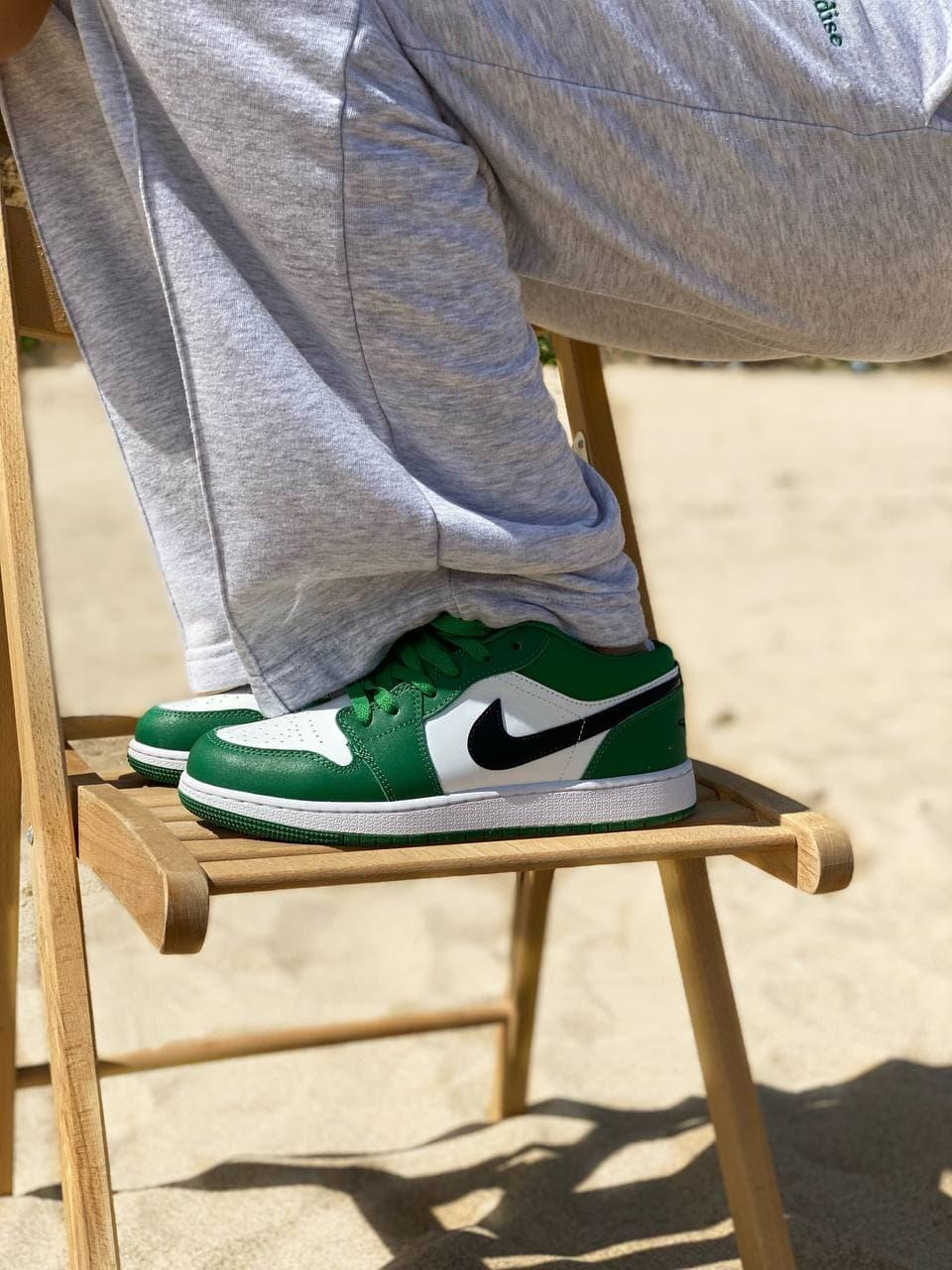 Nike Air Jordan Retro 1 Low Green White «Black Logo»