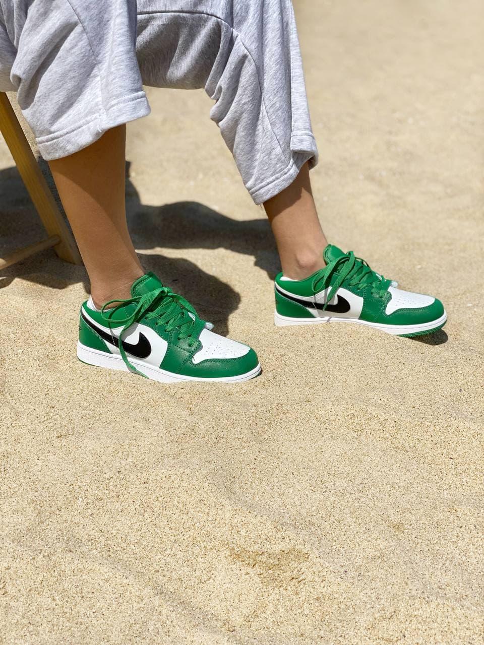 Nike Air Jordan Retro 1 Low Green White «Black Logo»