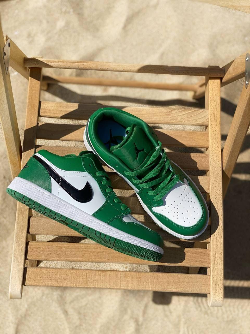 Nike Air Jordan Retro 1 Low Green White «Black Logo»