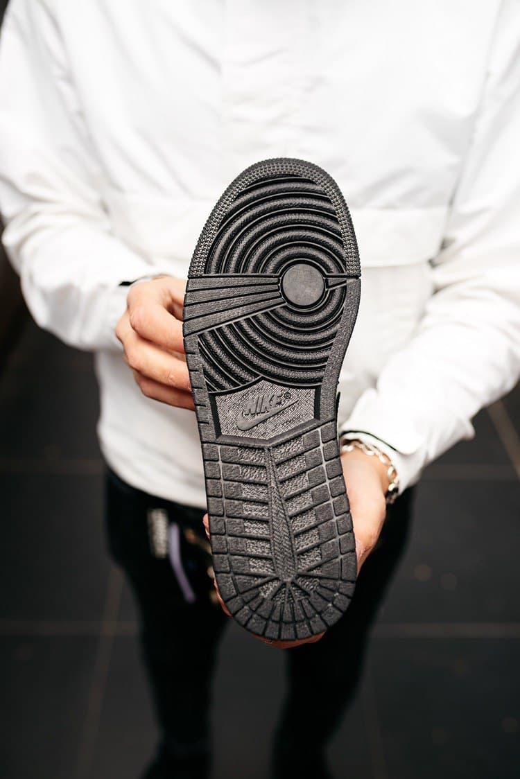 Nike Air Jordan Retro 1 Low Triple Black