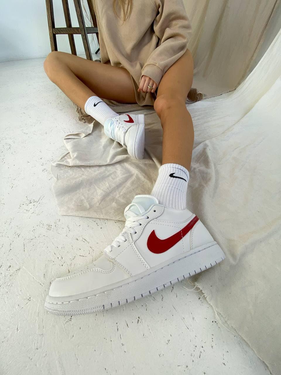 Nike Air Jordan Retro 1 Low White «Red Logo»