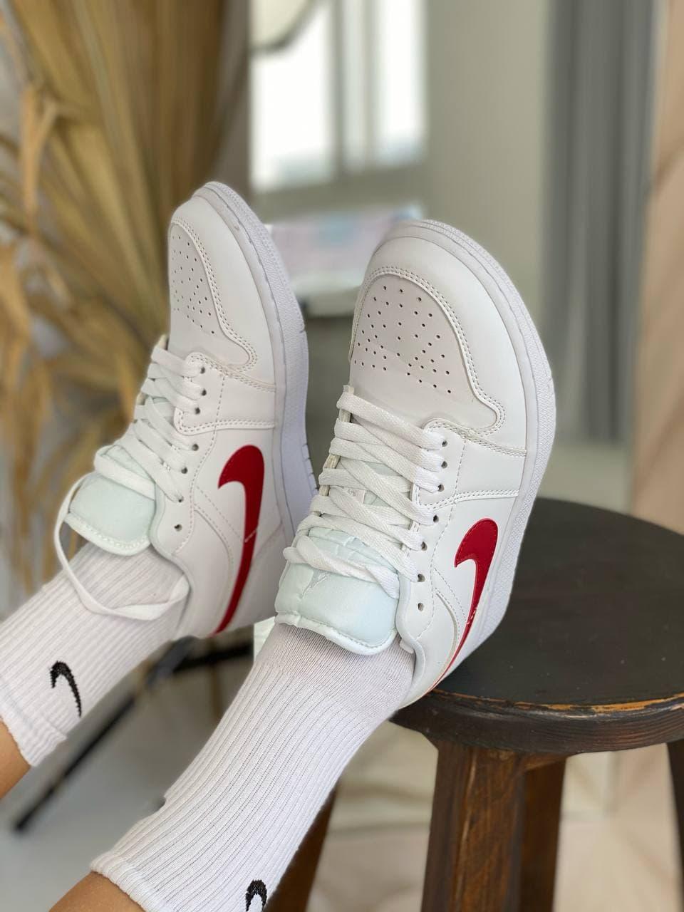 Nike Air Jordan Retro 1 Low White «Red Logo»