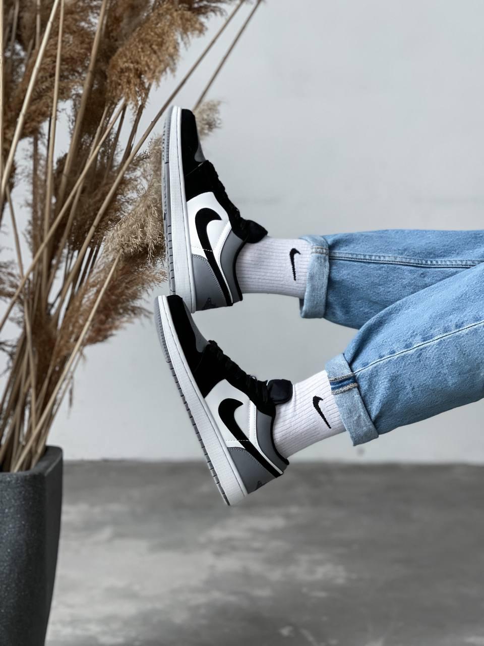 Nike Air Jordan Retro 1 Low Black White Grey