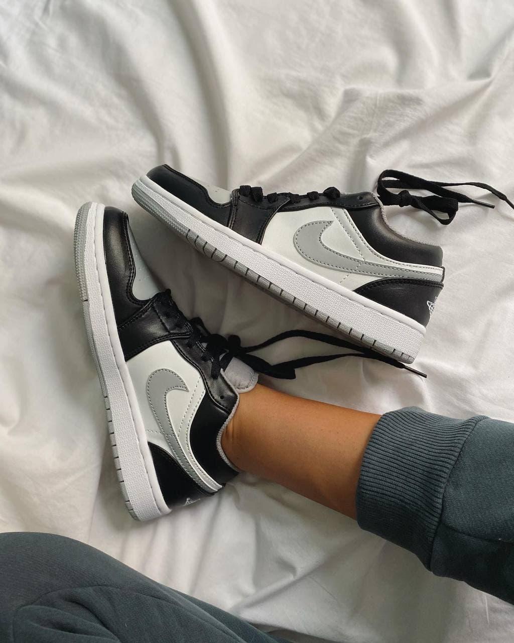 Nike Air Jordan Retro 1 Low Grey White Black