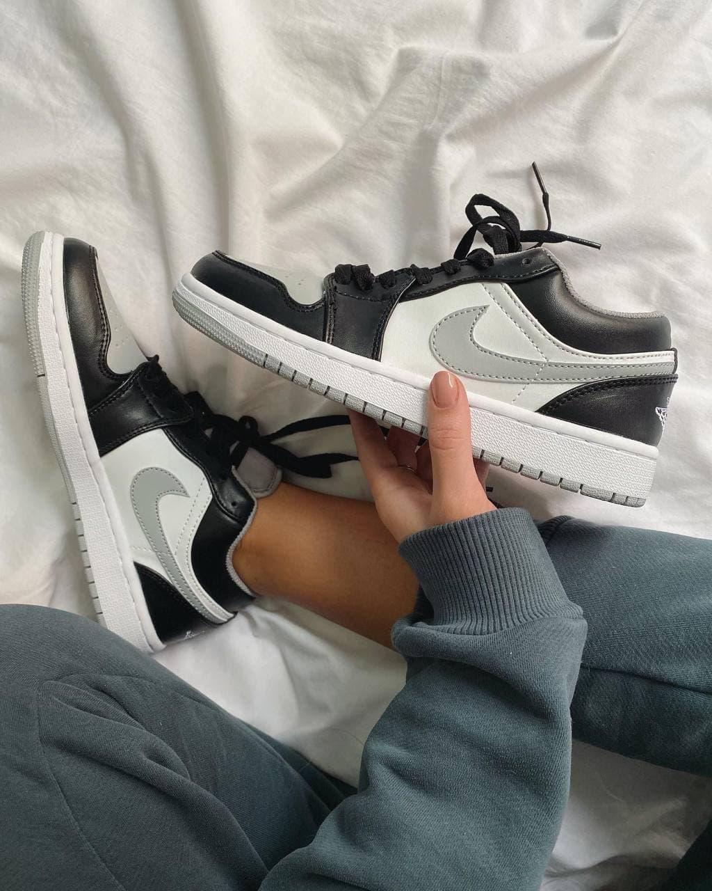 Nike Air Jordan Retro 1 Low Grey White Black