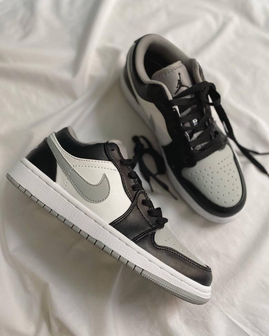 Nike Air Jordan Retro 1 Low Grey White Black
