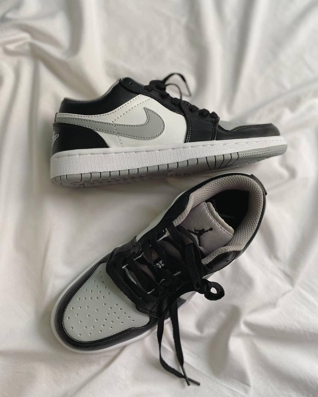 Nike Air Jordan Retro 1 Low Grey White Black
