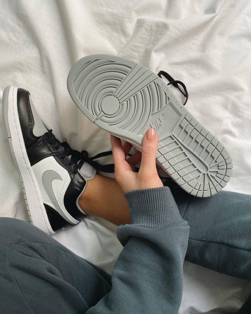 Nike Air Jordan Retro 1 Low Grey White Black