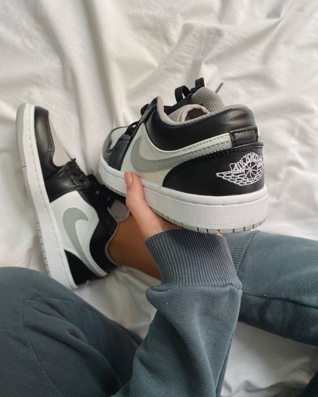 Nike Air Jordan Retro 1 Low Grey White Black