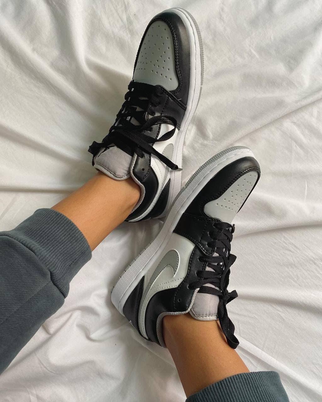 Nike Air Jordan Retro 1 Low Grey White Black
