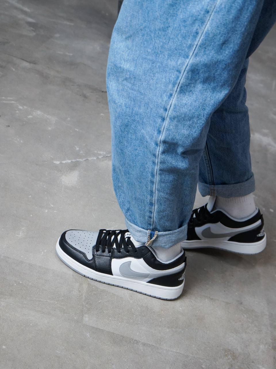 Nike Air Jordan Retro 1 Low Grey White Black