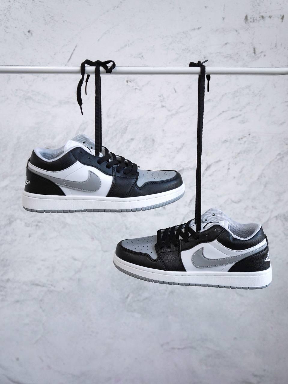 Nike Air Jordan Retro 1 Low Grey White Black