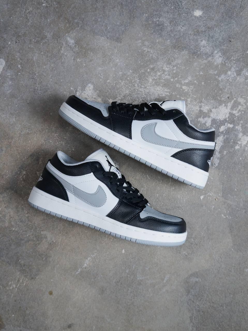 Nike Air Jordan Retro 1 Low Grey White Black