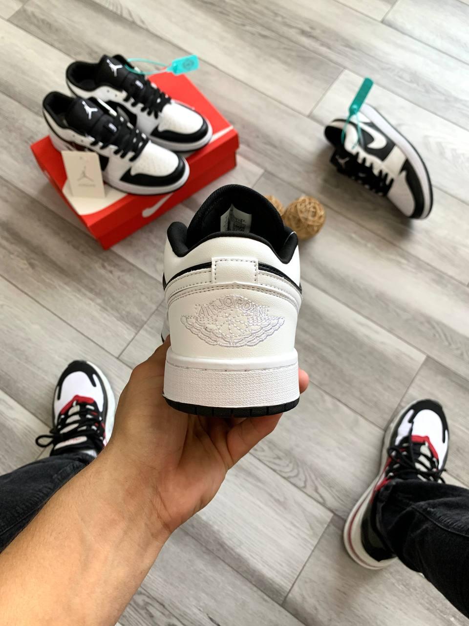 Nike Air Jordan Retro 1 Low White Black