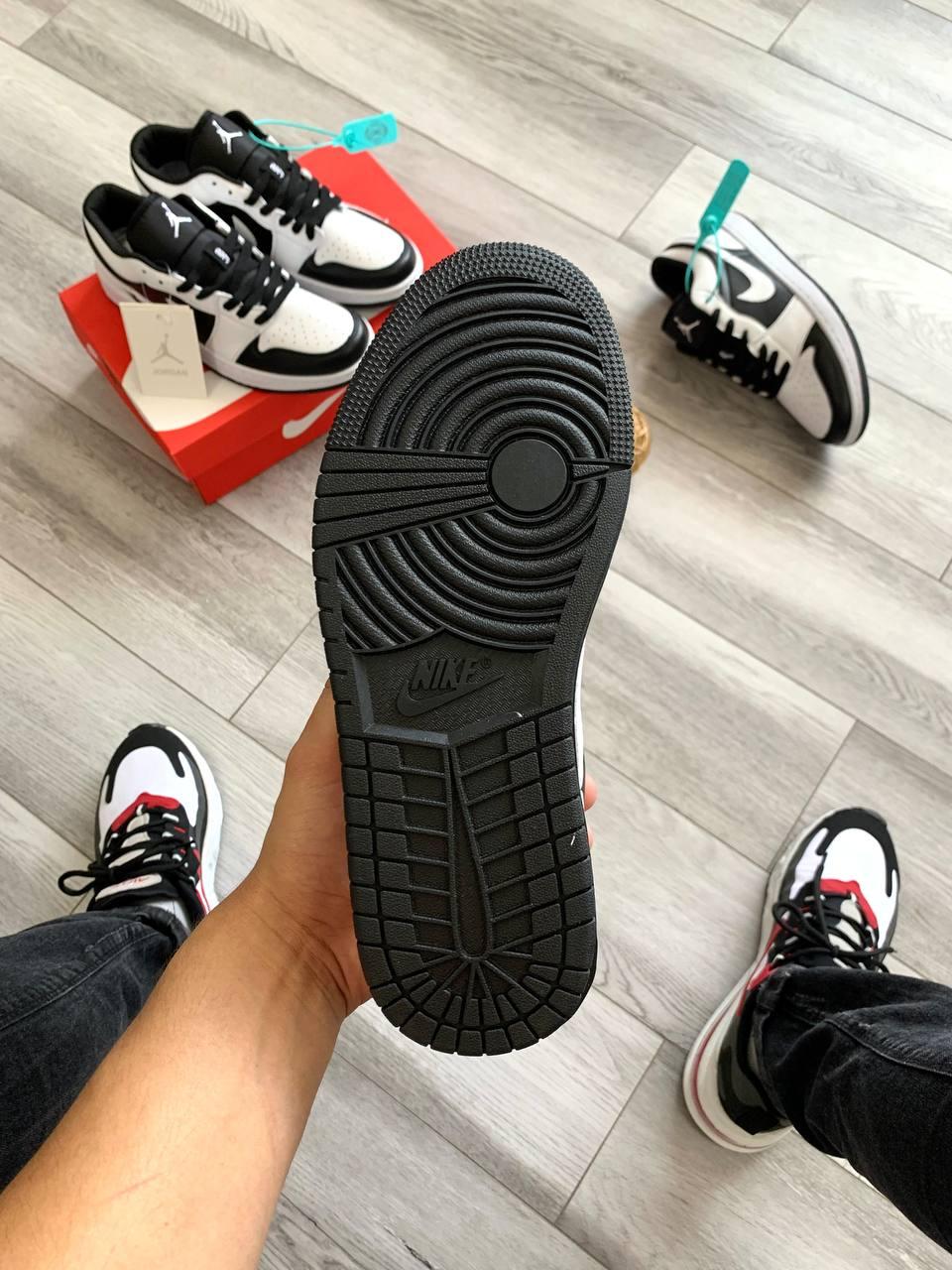 Nike Air Jordan Retro 1 Low White Black