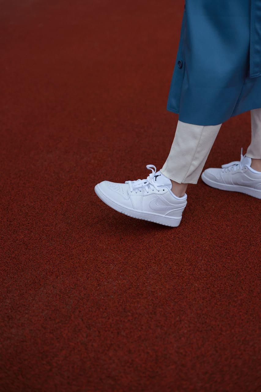 Nike Air Jordan Retro 1 Low White