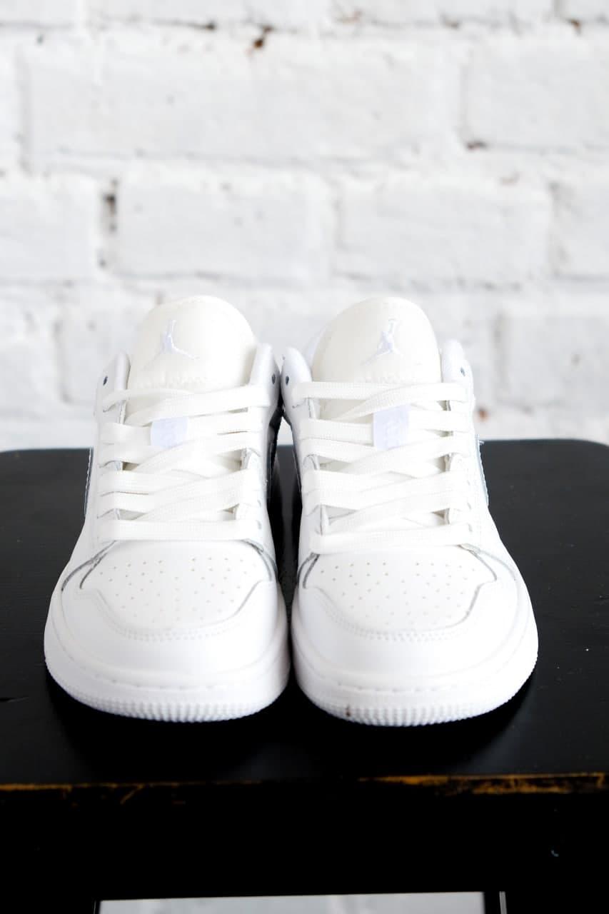 Nike Air Jordan Retro 1 Low Full White