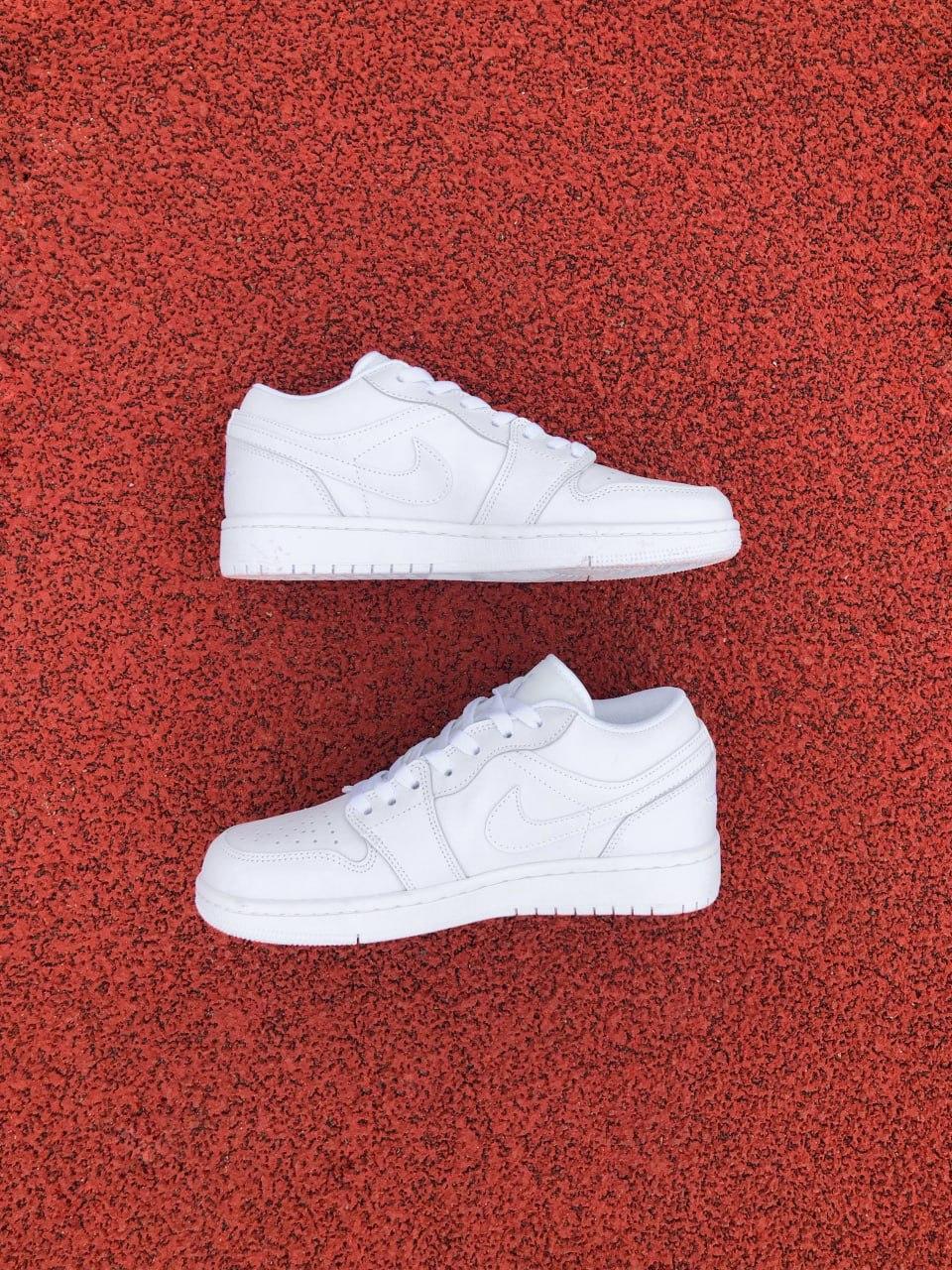 Nike Air Jordan Retro 1 Low Full White