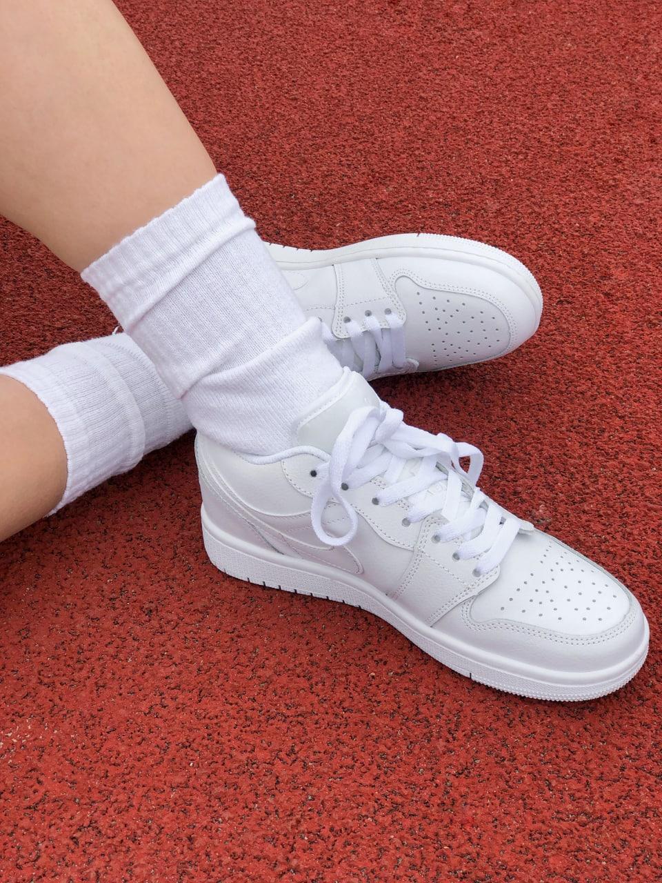 Nike Air Jordan Retro 1 Low Full White