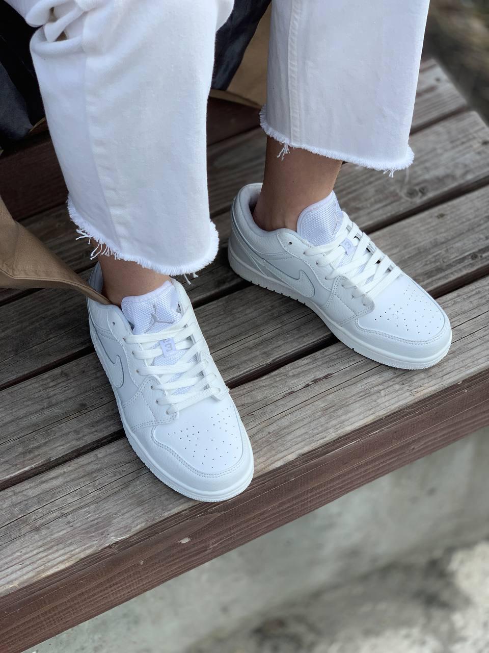 Nike Air Jordan Retro Low White