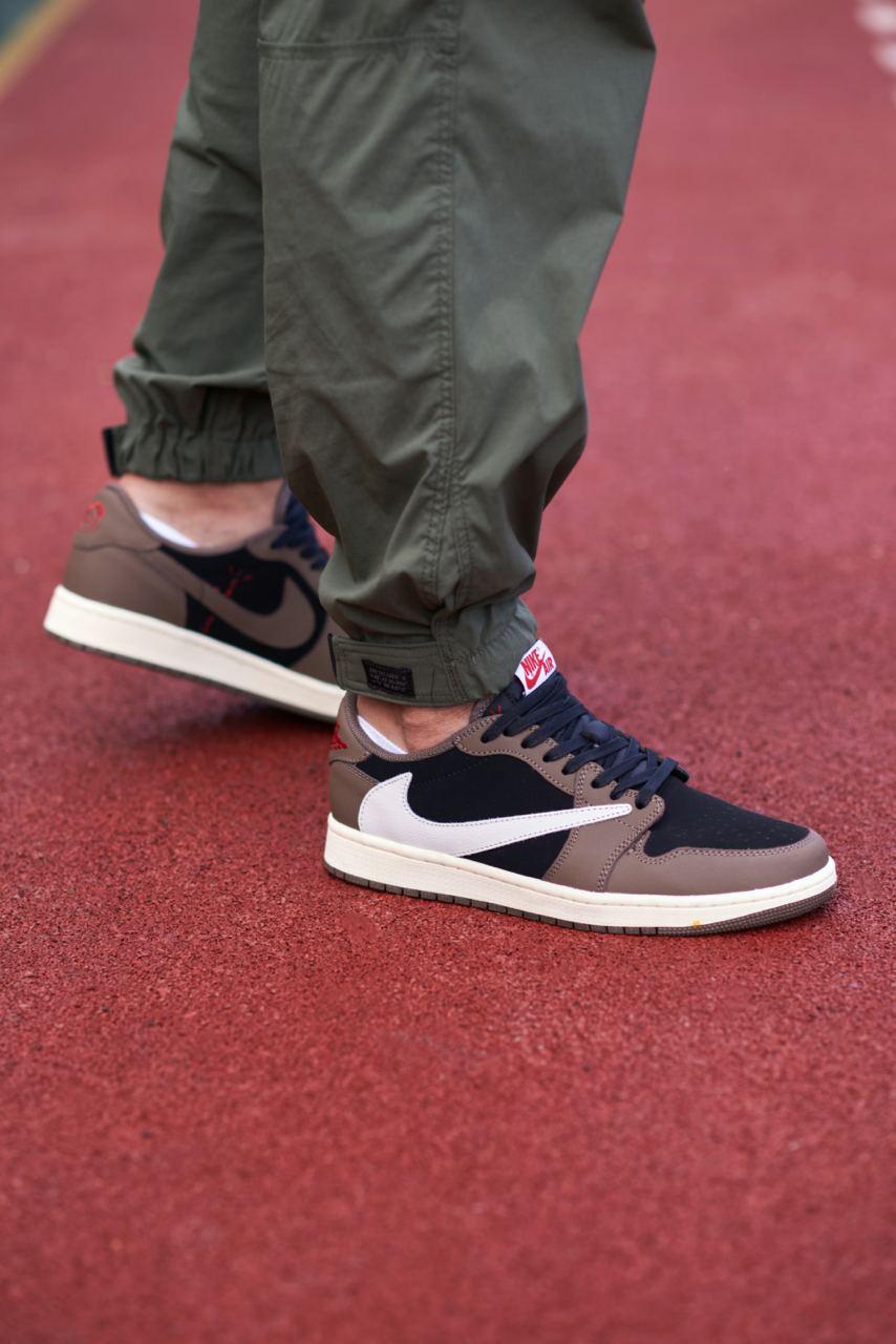 Nike Air Jordan Retro 1 Low x Travis Scott