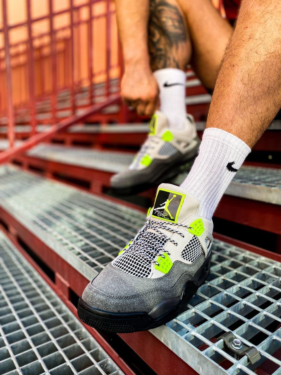 Nike Air Jordan Retro 4 SE Neon v2