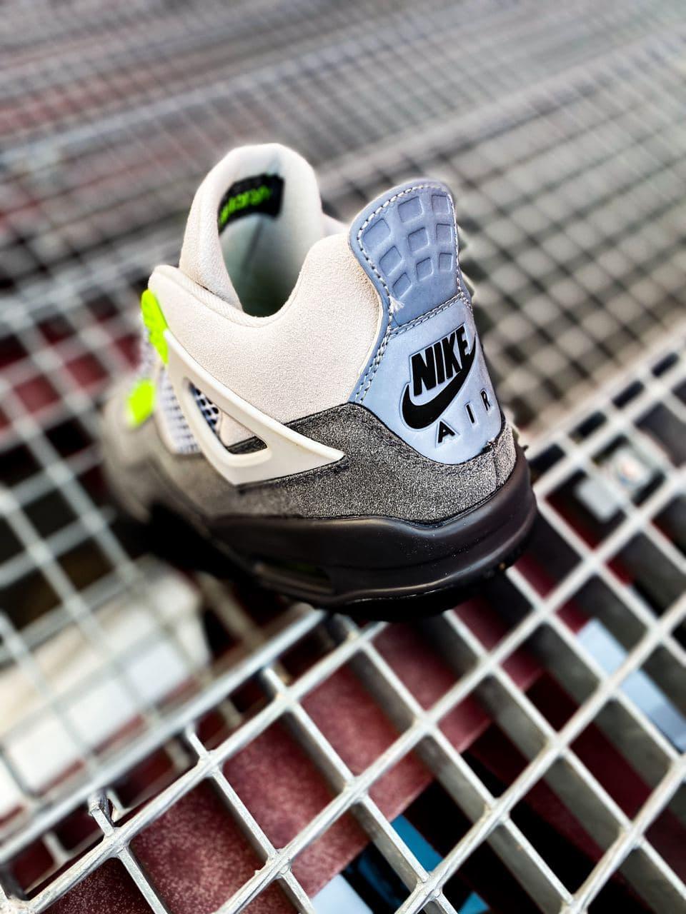 Nike Air Jordan Retro 4 SE Neon v2