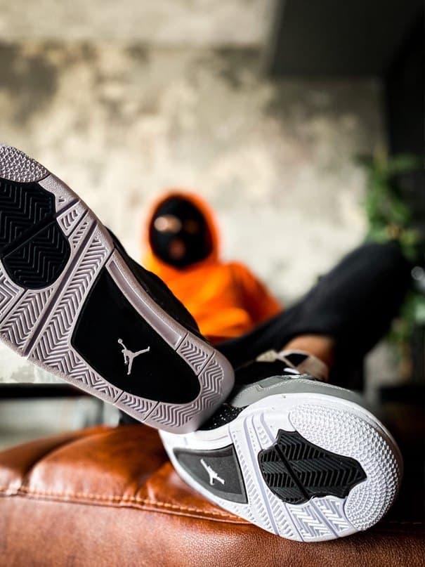 Nike Air Jordan Retro 4 Stelth