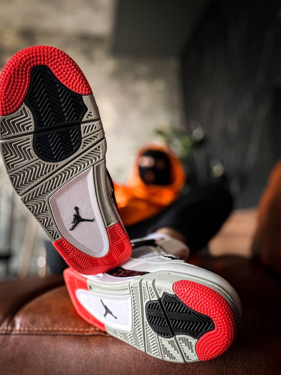 Nike Air Jordan Retro 4 Fight Nostalgia 1