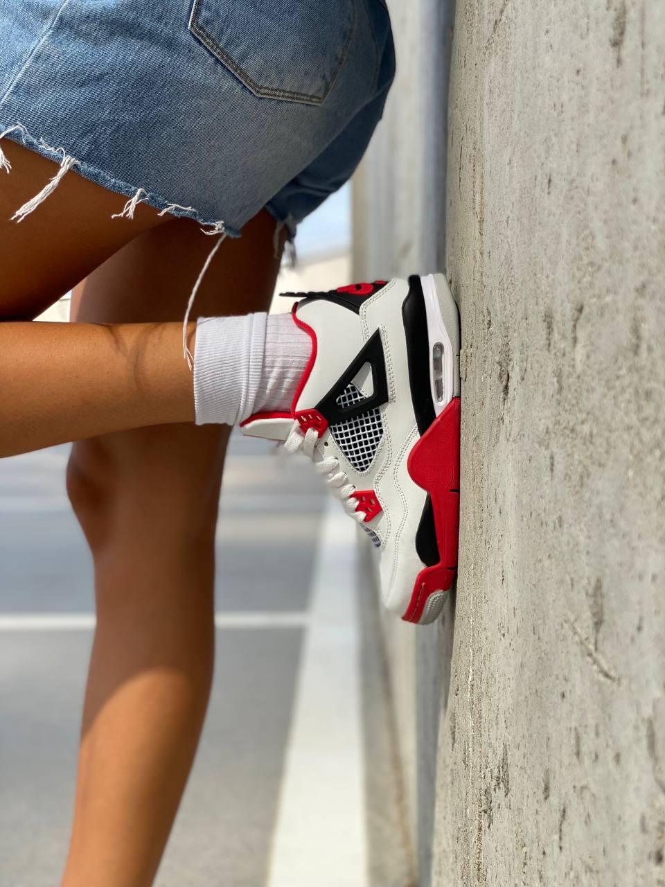 Nike Air Jordan Retro 4 Fire Red