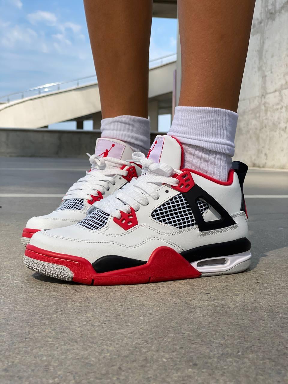 Nike Air Jordan Retro 4 Fire Red