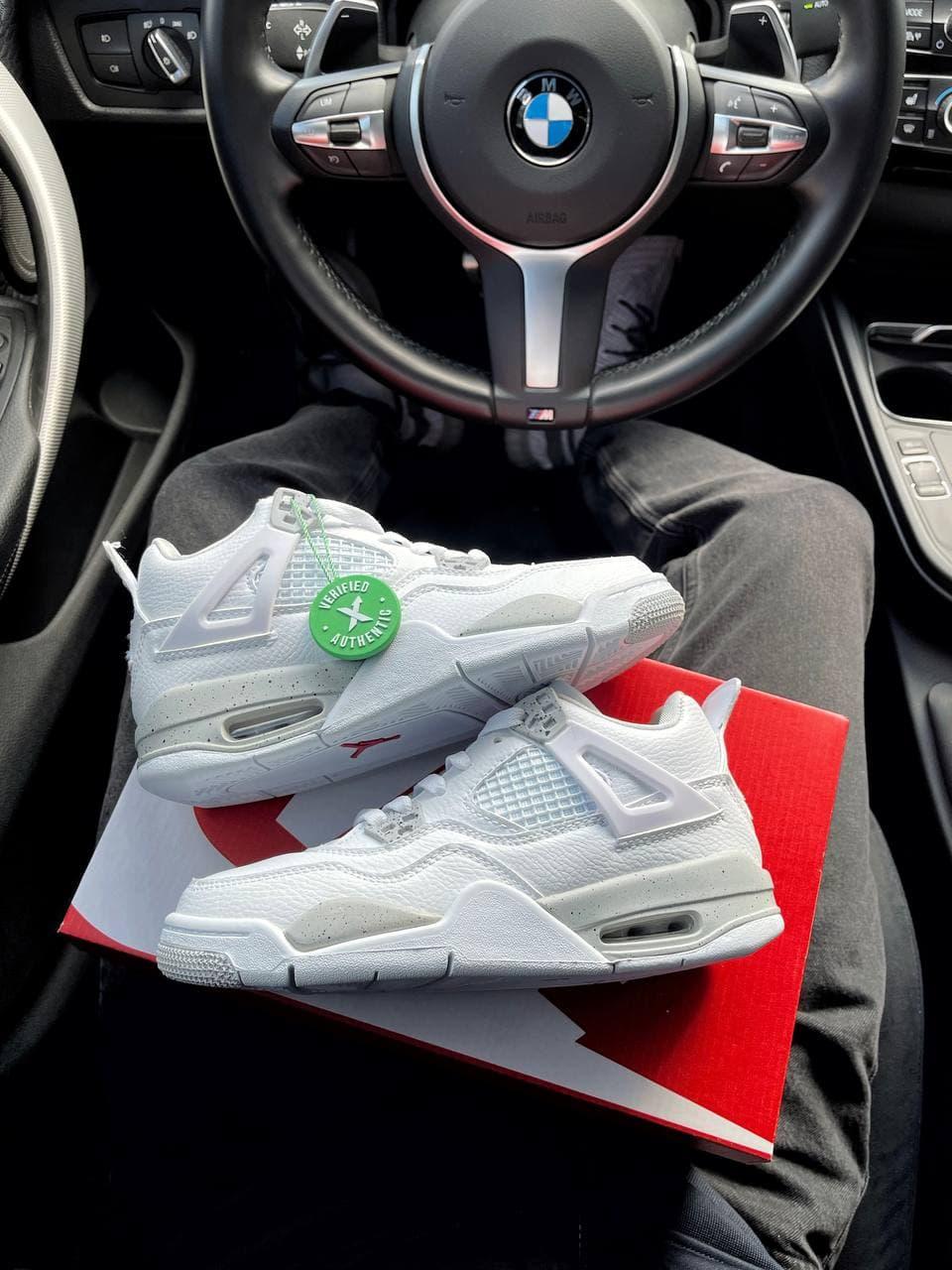 Nike Air Jordan Retro 4 White Oreo