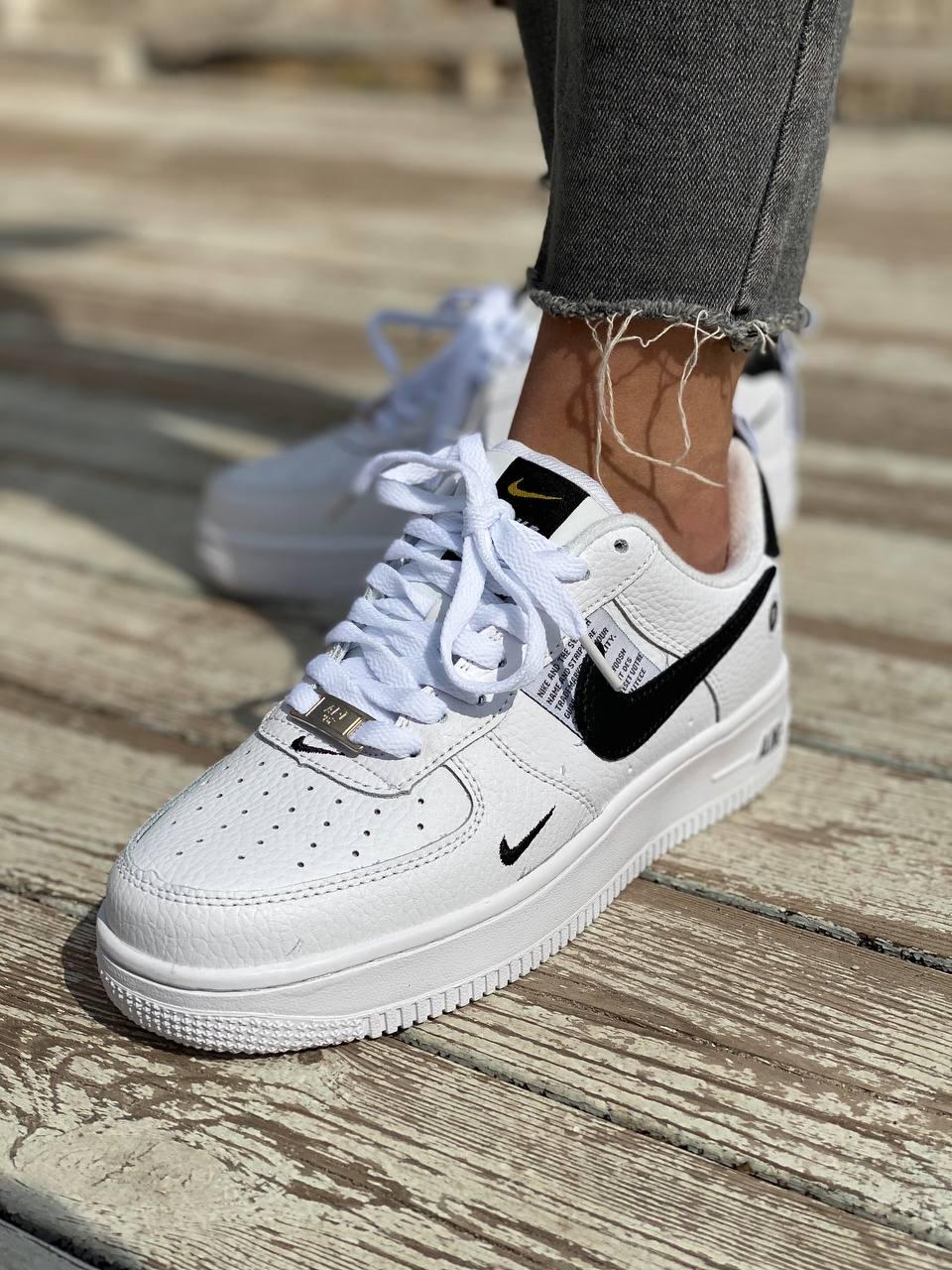 Nike Air Force 1’07Lv8 Ultra White Black v2