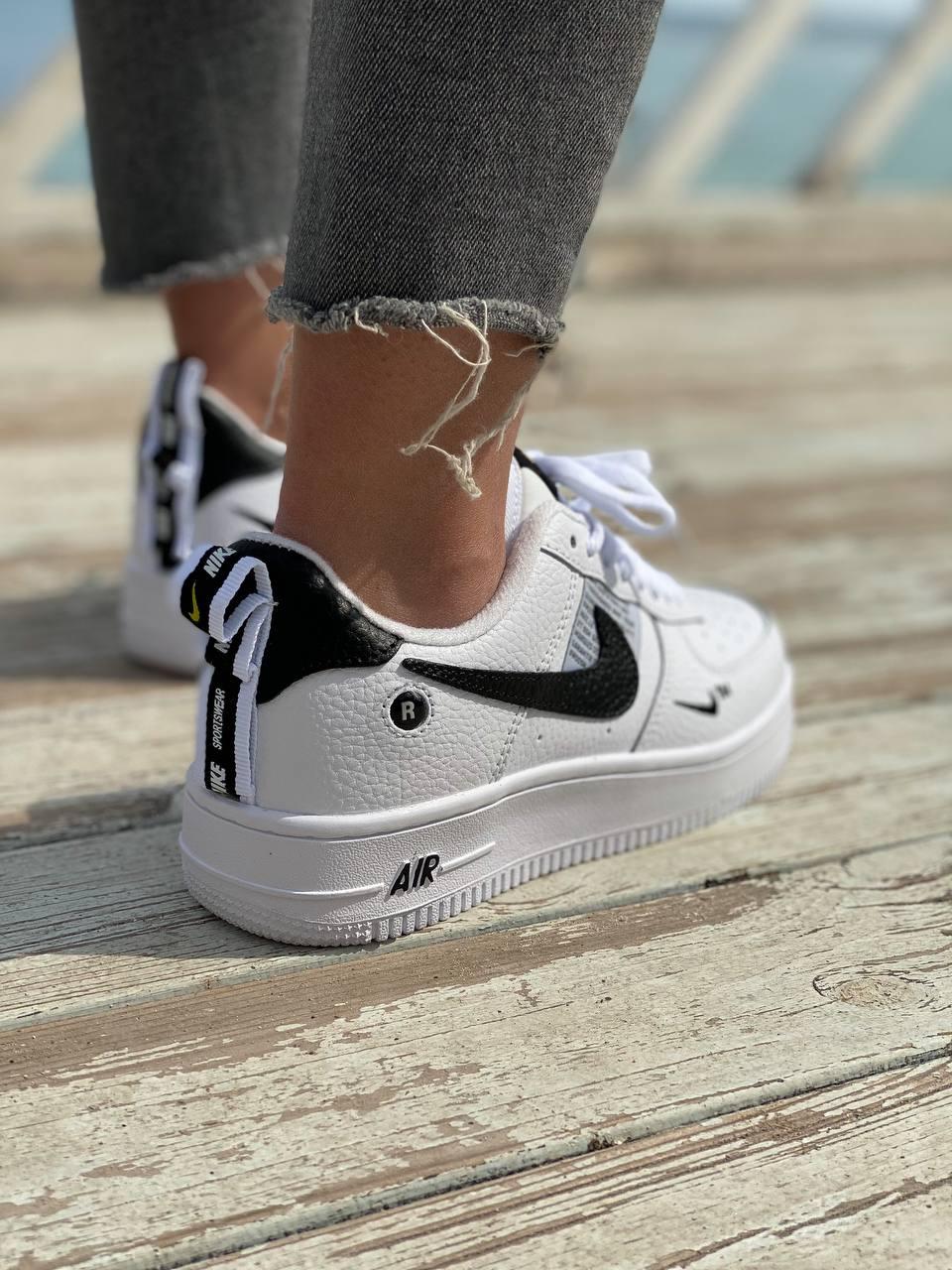 Nike Air Force 1’07Lv8 Ultra White Black v2