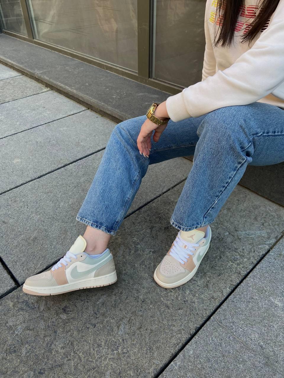 Nike Air Jordan 1 Low Beige