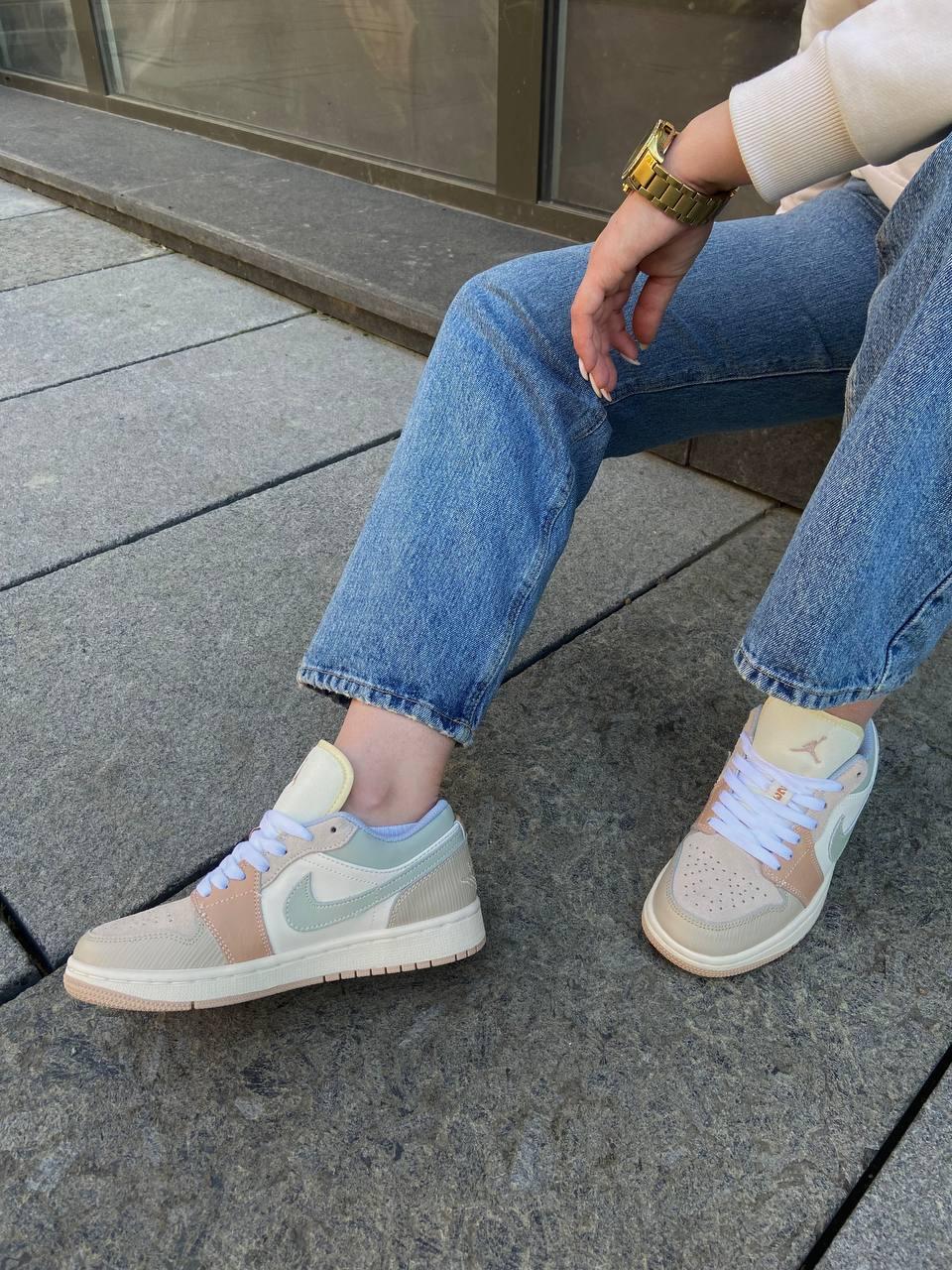 Nike Air Jordan 1 Low Beige