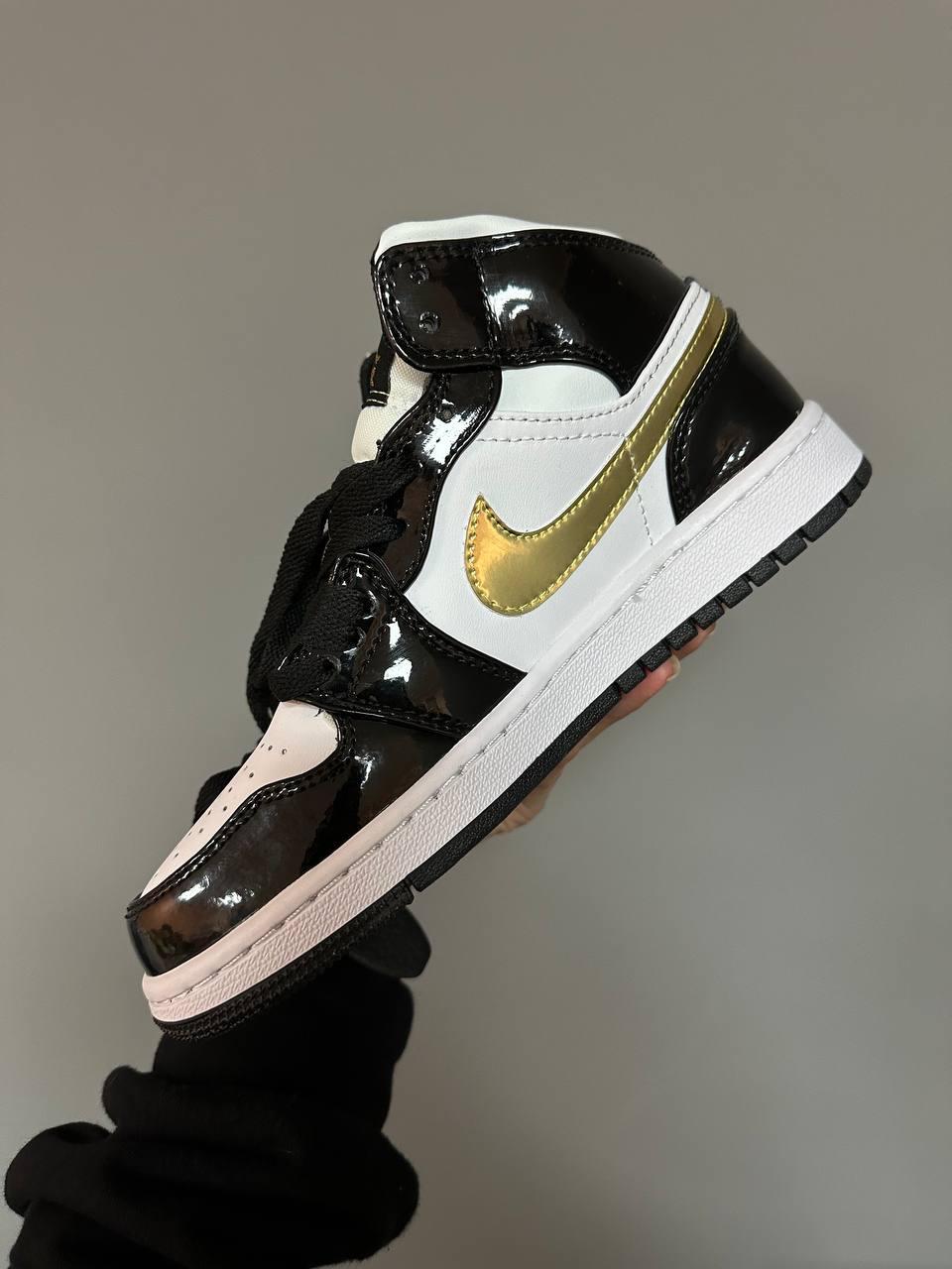 Nike Air Jordan 1 Retro Mid Patent Golden Black