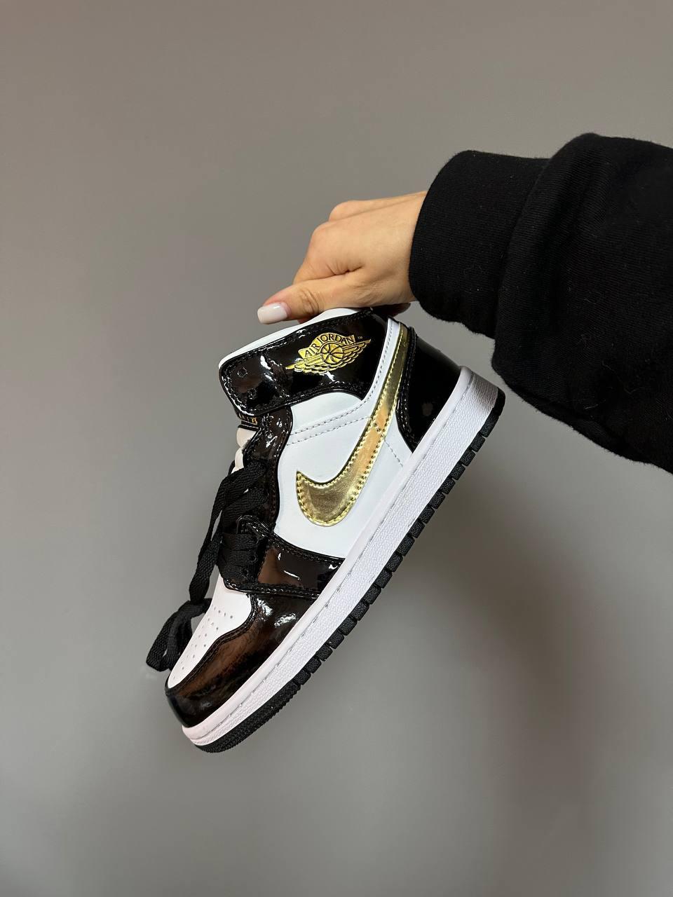 Nike Air Jordan 1 Retro Mid Patent Golden Black