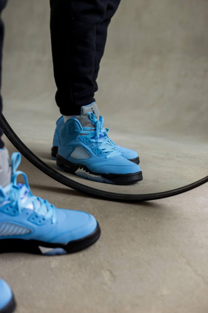 Nike Air Jordan Retro 5 UNC