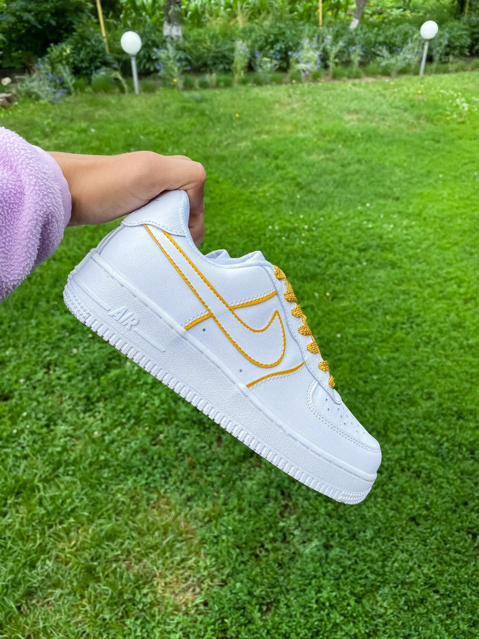 Nike Air Force 1 White Gold