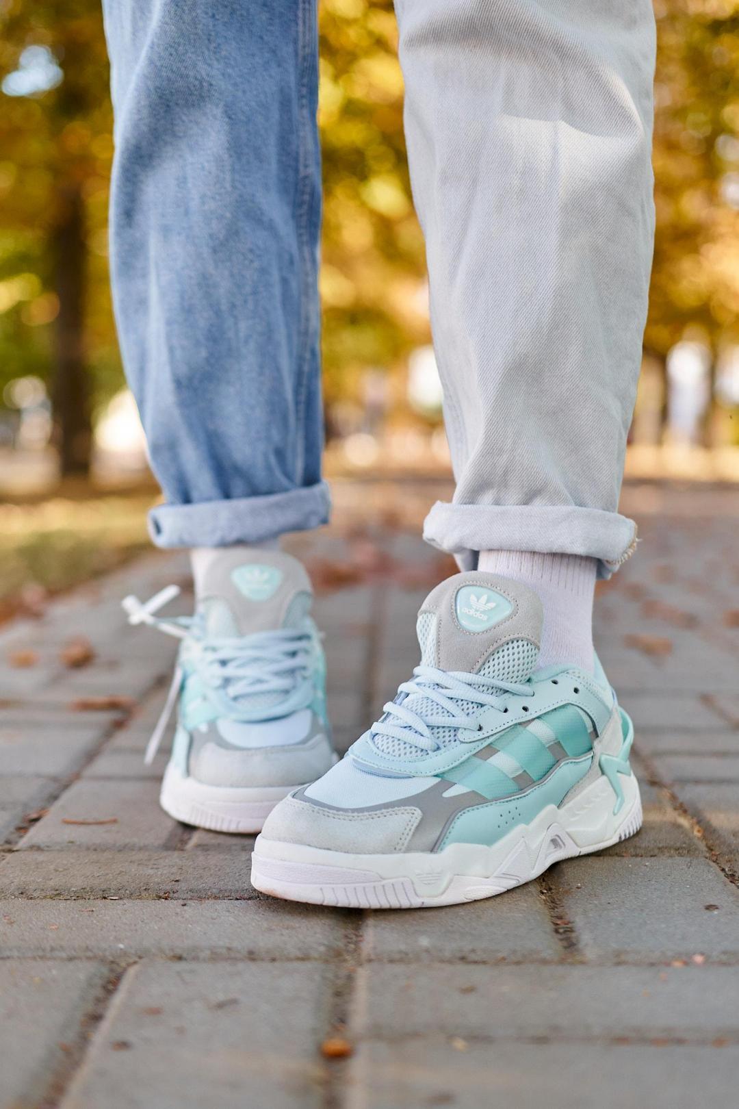 Adidas Niteball 2 Light Blue
