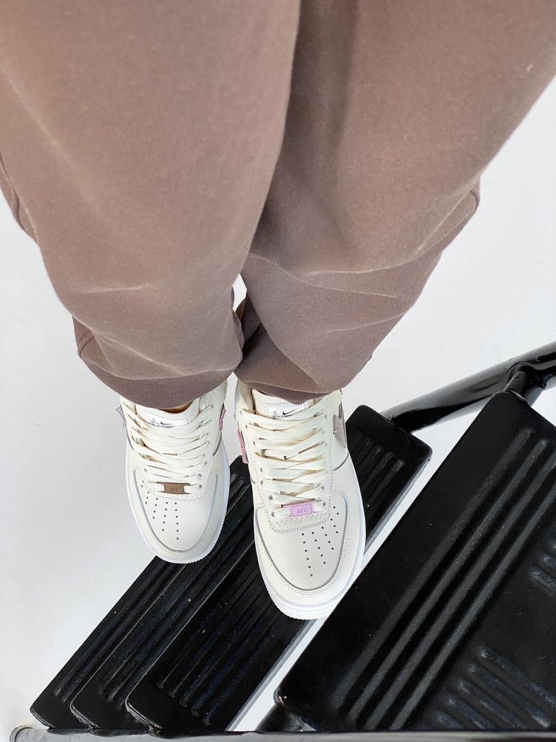 Nike Air Force 1 LX WMNS Beige
