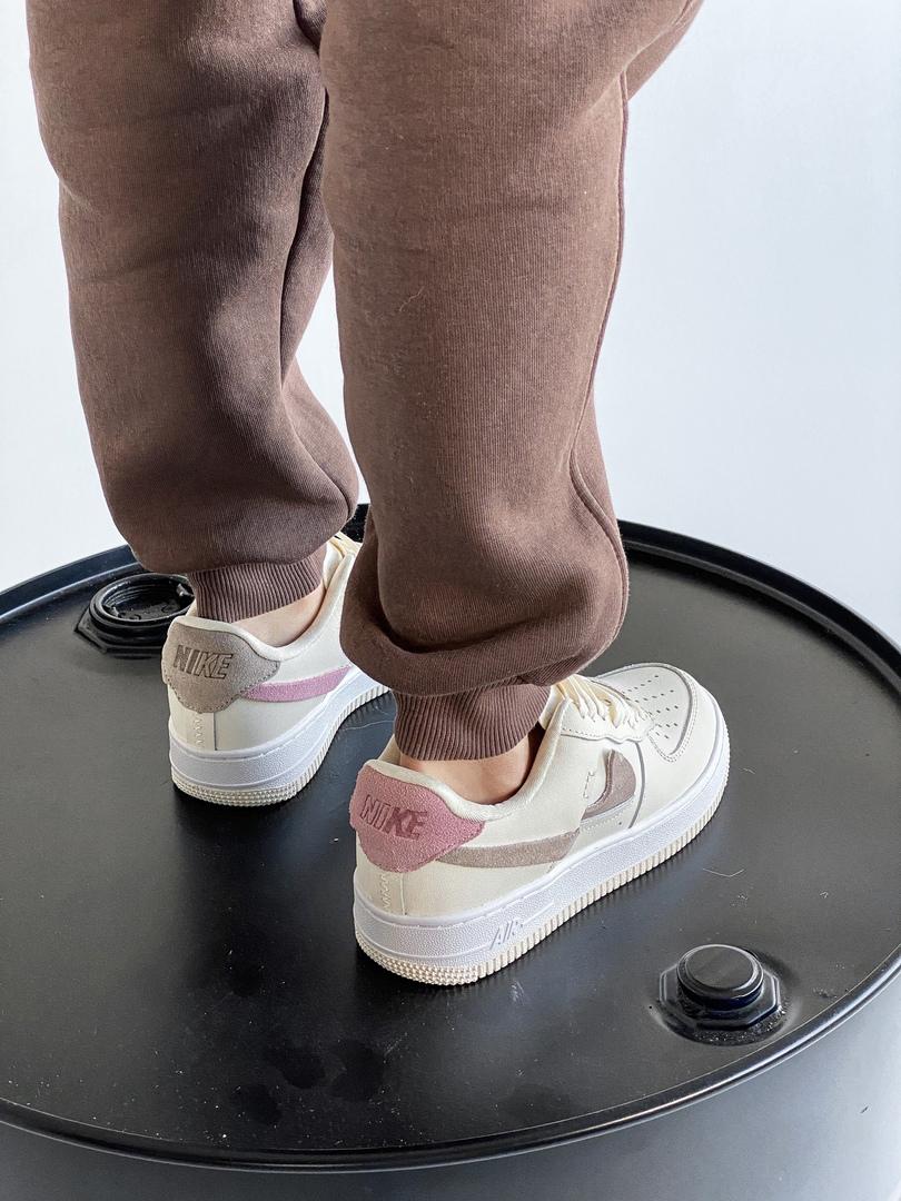 Nike Air Force 1 LX WMNS Beige
