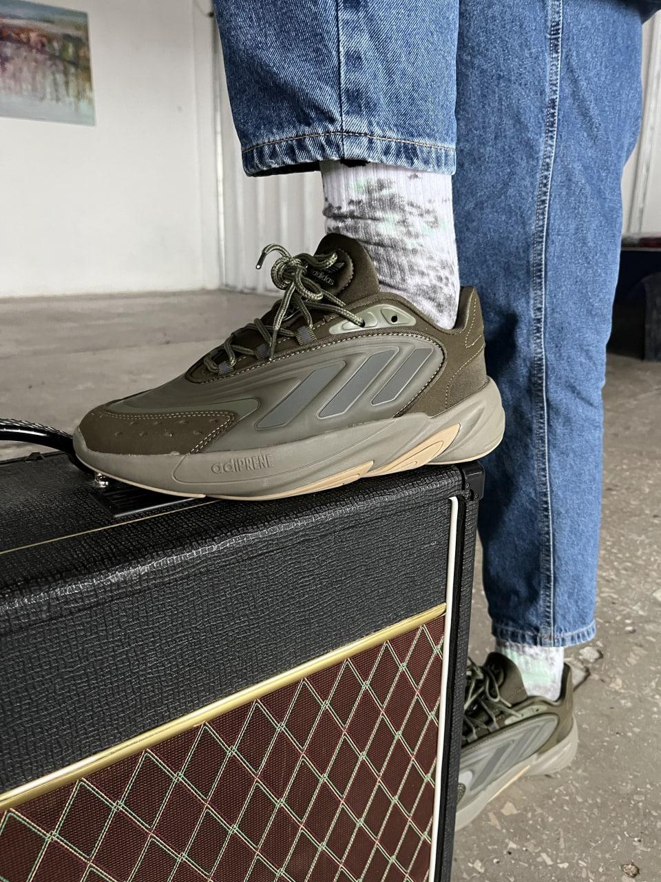 Adidas Ozelia Khaki