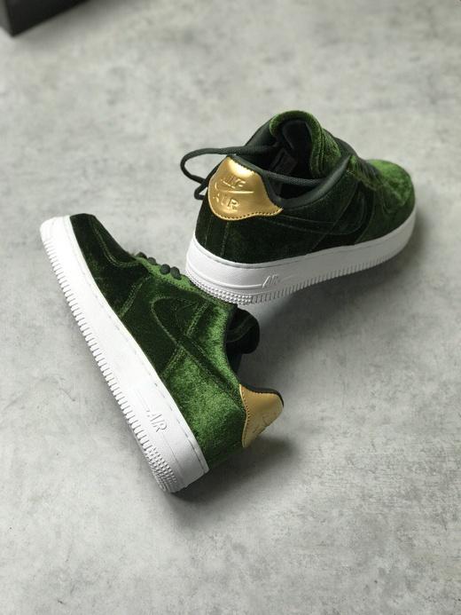 Nike Air Force 1 Plush Velvet Green